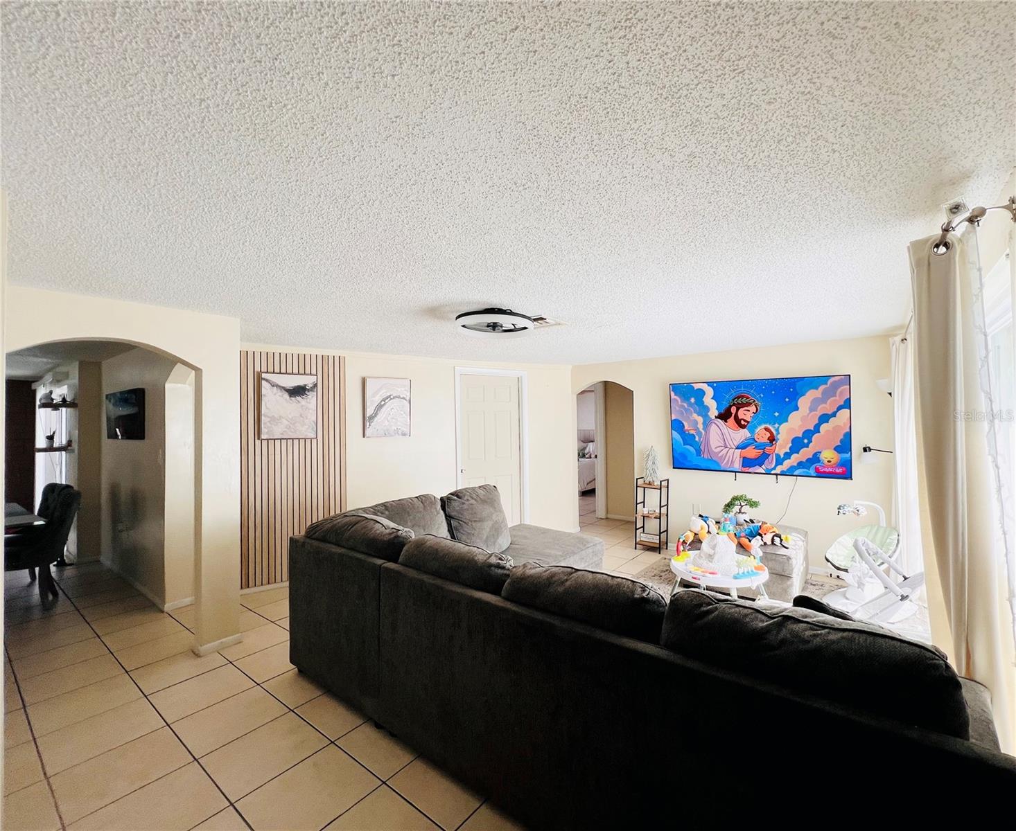 Image 6 of 18 For 10005 Brandywine Lane