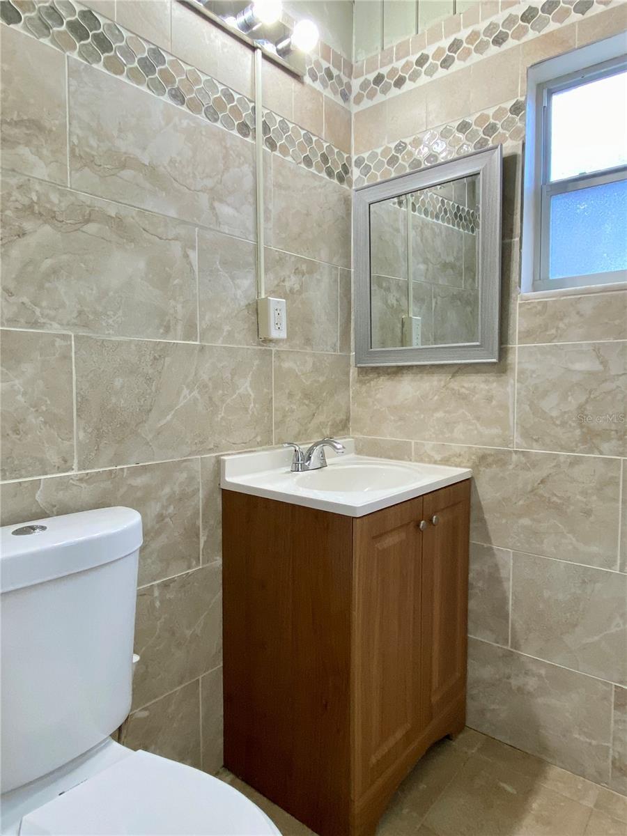 Image 10 of 23 For 913 123rd Avenue