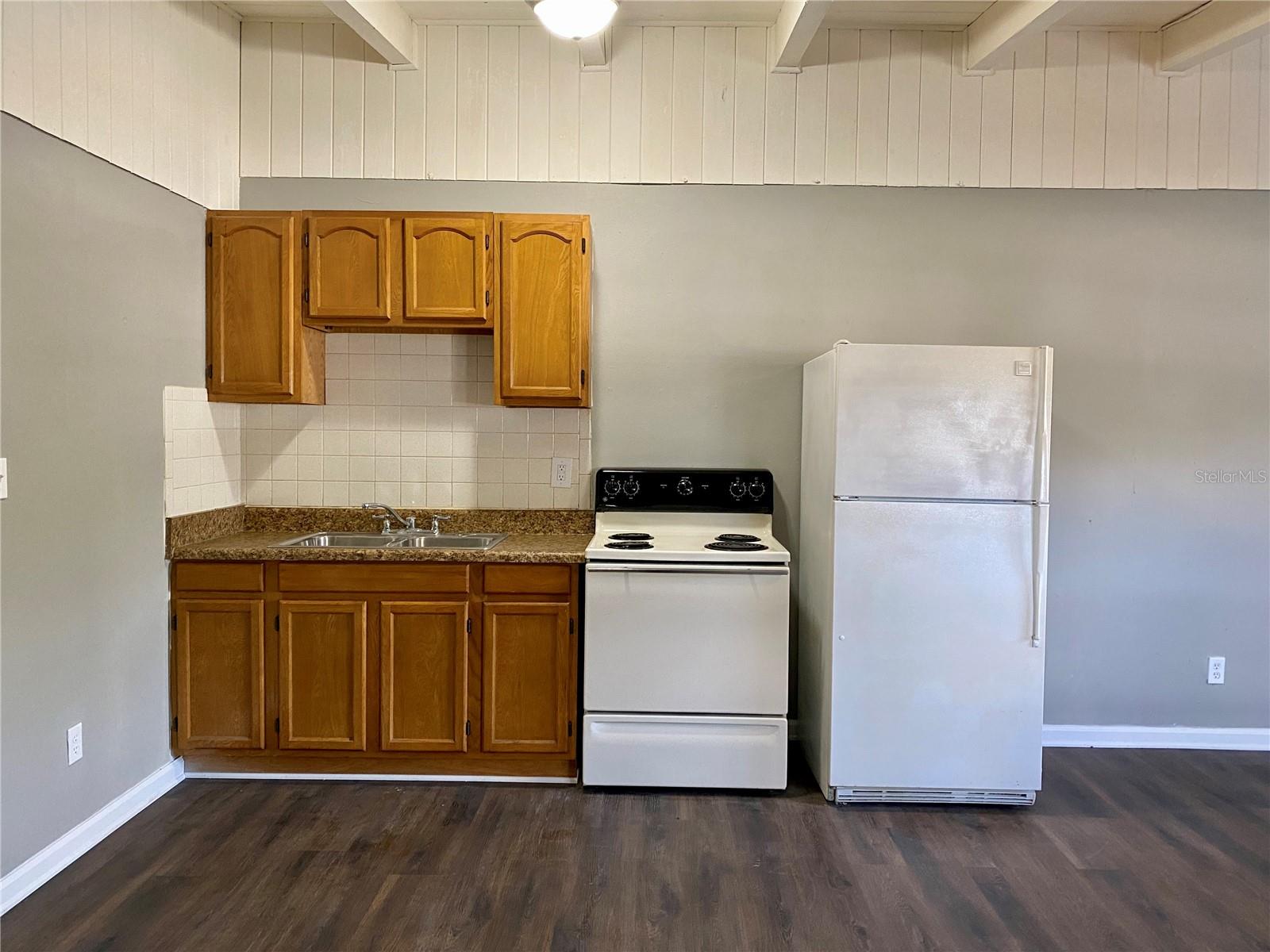 Image 11 of 23 For 913 123rd Avenue
