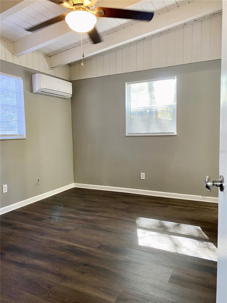 Image 18 of 23 For 913 123rd Avenue