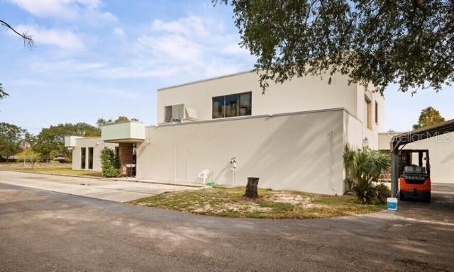 Image 8 of 24 For 2119 Grand Boulevard