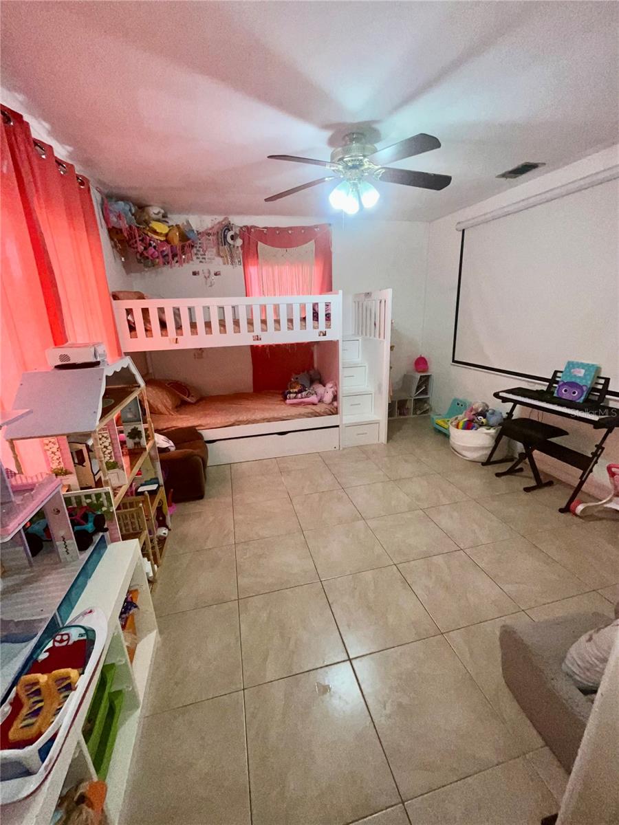 Image 27 of 42 For 5299 35th Avenue N