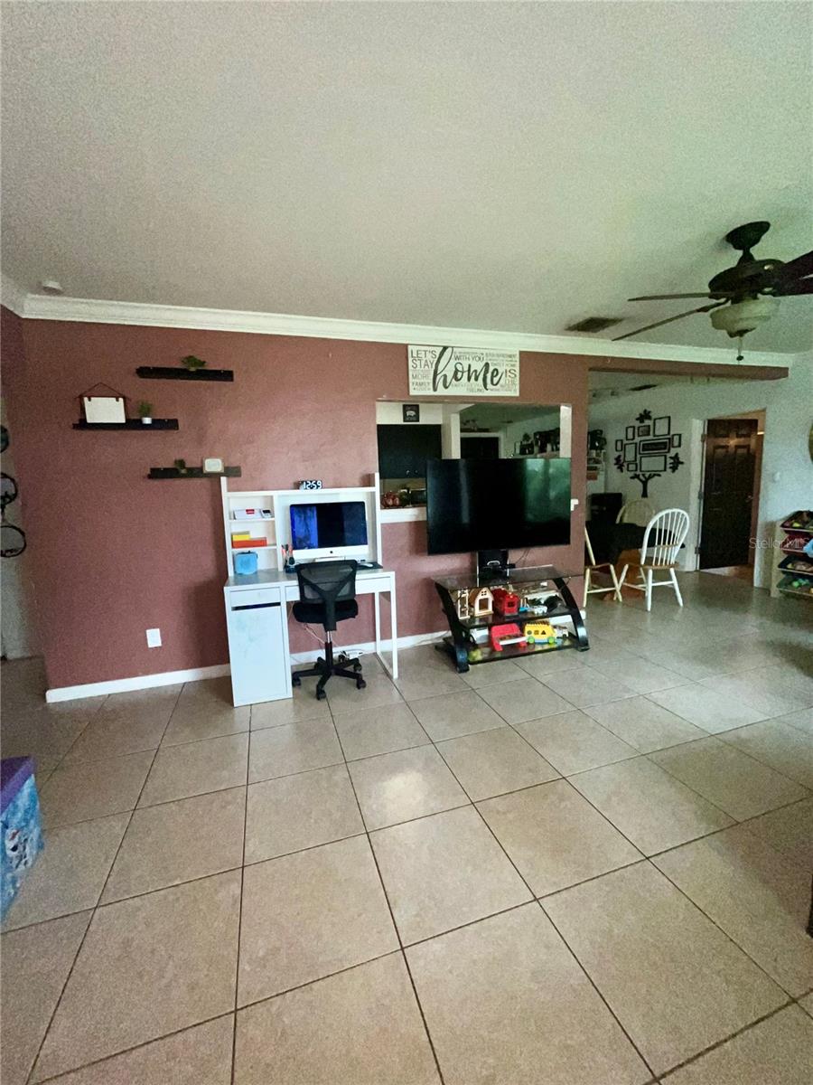 Image 4 of 42 For 5299 35th Avenue N