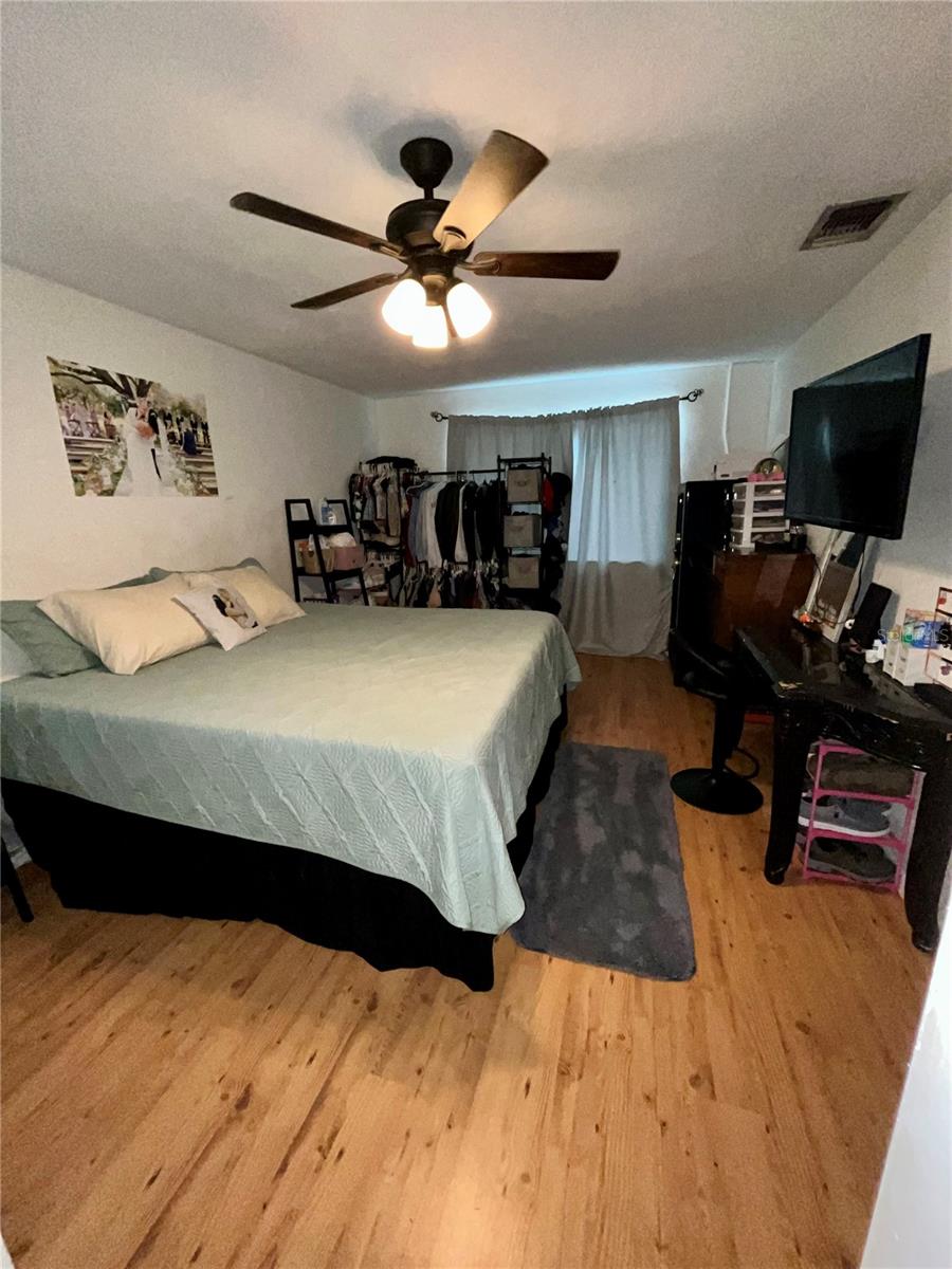 Image 6 of 42 For 5299 35th Avenue N