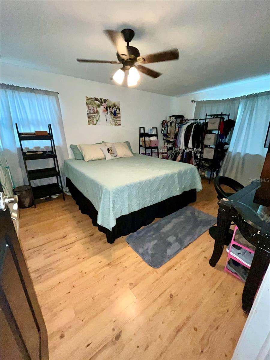Image 7 of 42 For 5299 35th Avenue N
