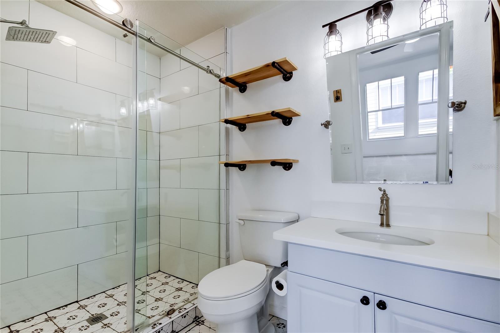 Image 10 of 19 For 400 Willow Avenue D