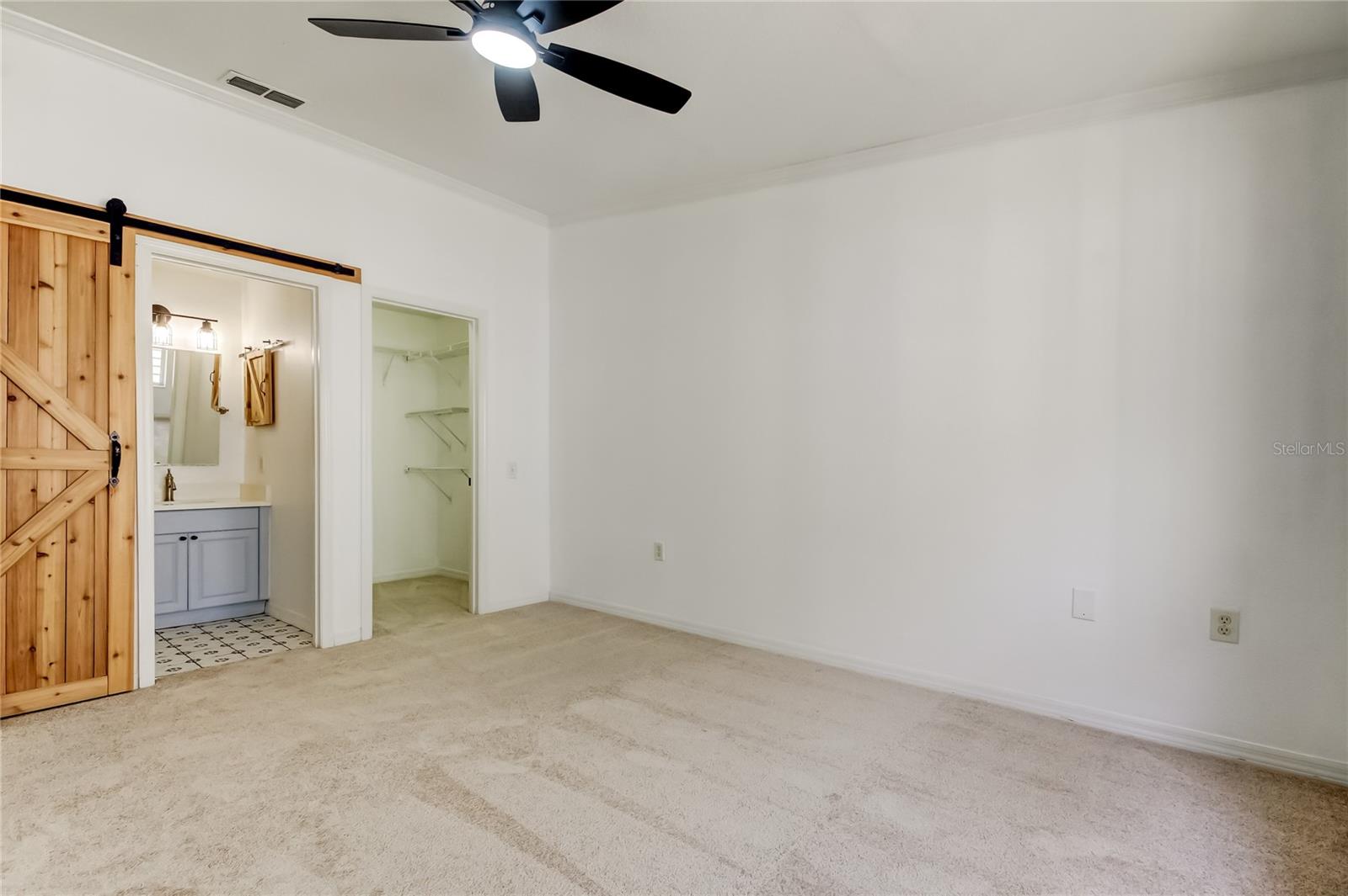 Image 8 of 19 For 400 Willow Avenue D