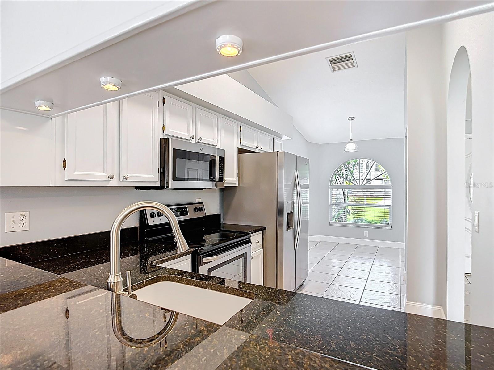 Image 11 of 56 For 12914 Royal George Avenue