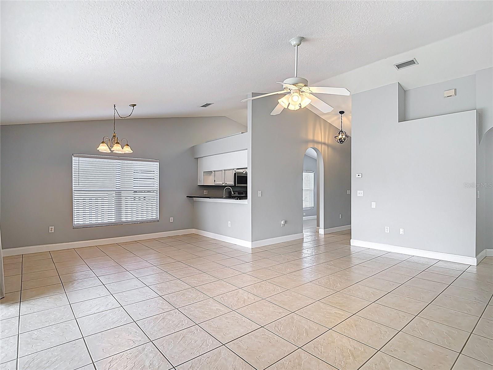 Image 15 of 56 For 12914 Royal George Avenue