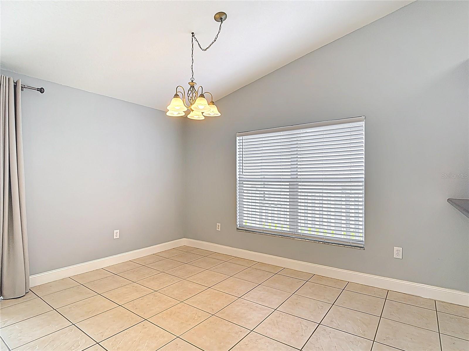 Image 16 of 56 For 12914 Royal George Avenue