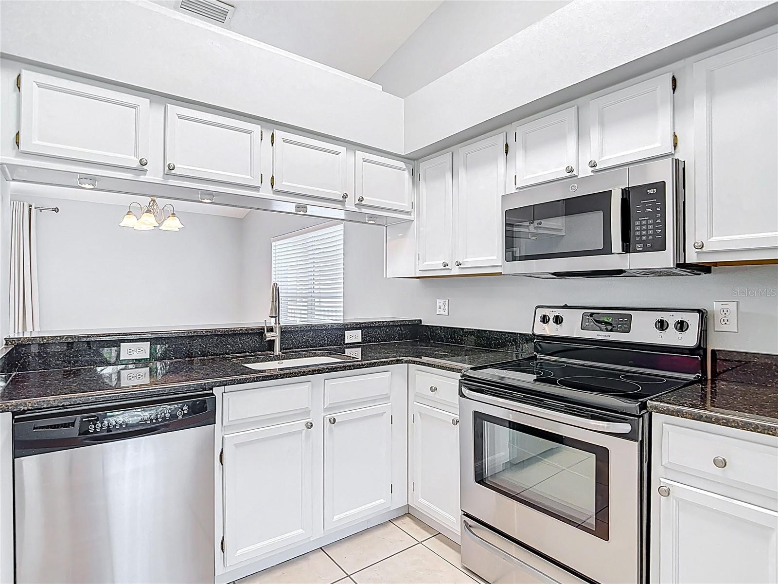 Image 4 of 56 For 12914 Royal George Avenue