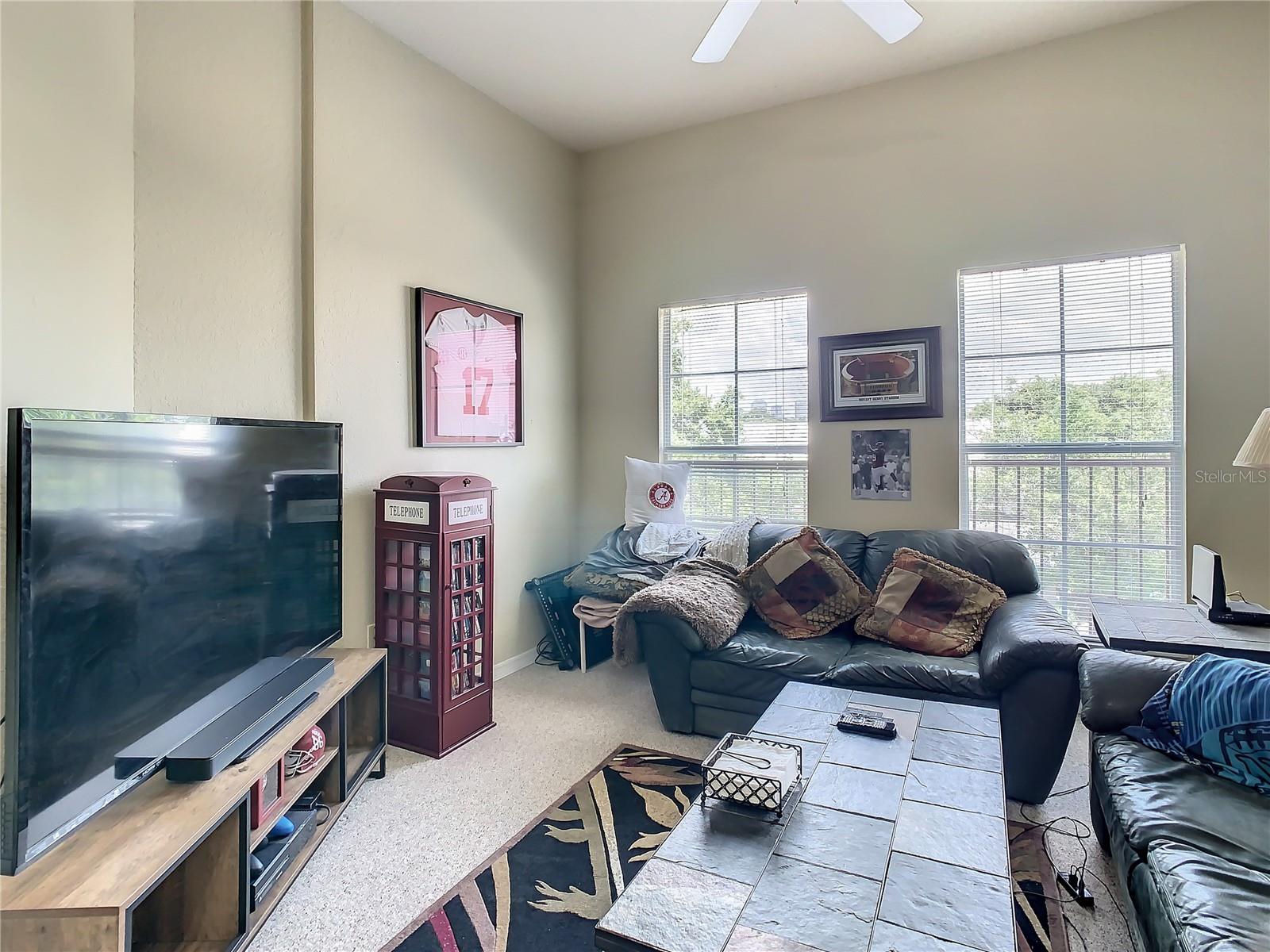 Image 4 of 14 For 501 Moody Avenue 1130