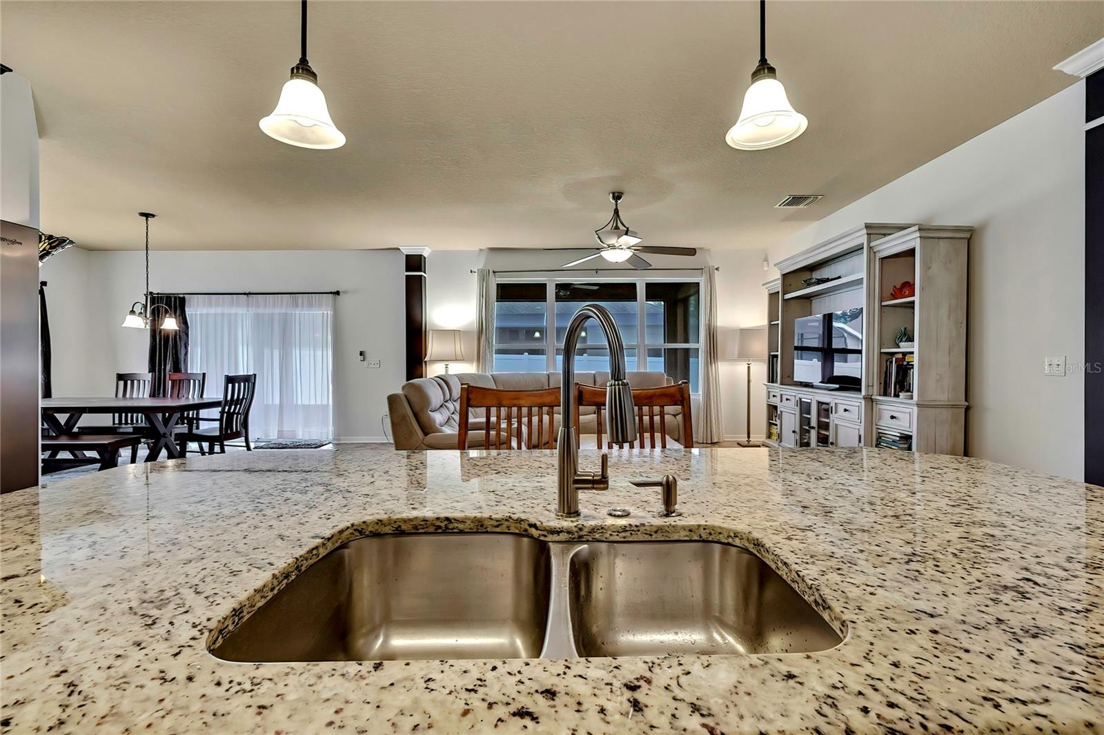 Image 19 of 50 For 31518 Bearded Oak Drive