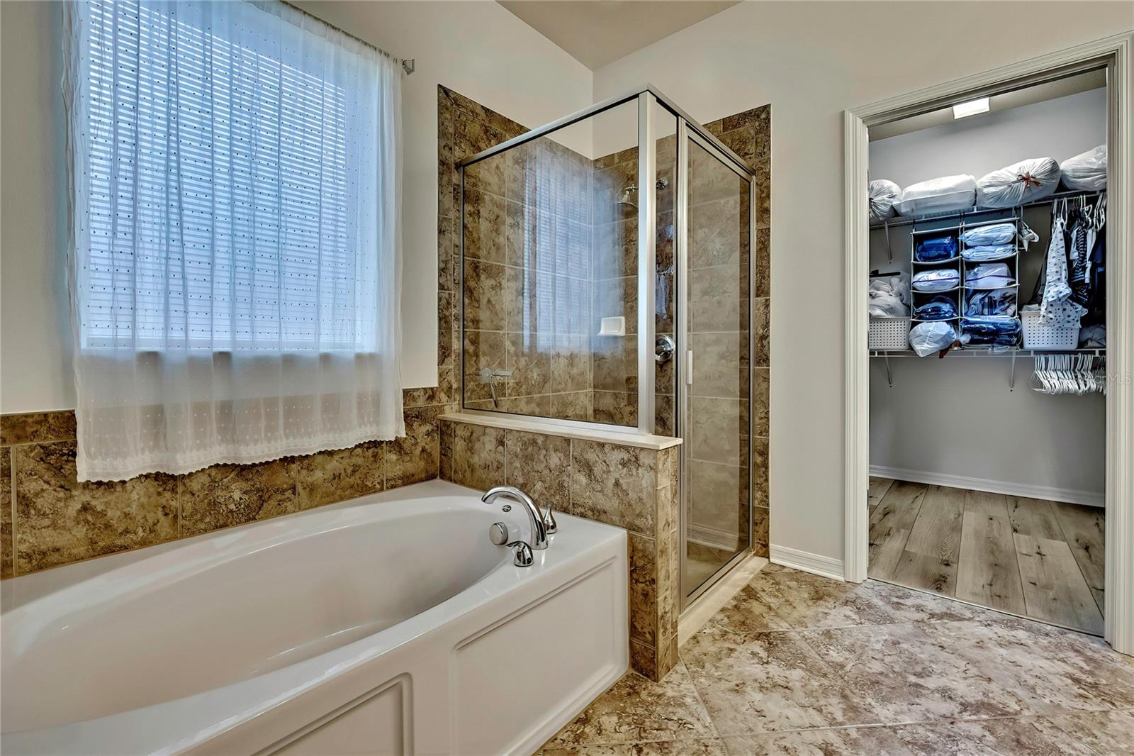 Image 38 of 50 For 31518 Bearded Oak Drive