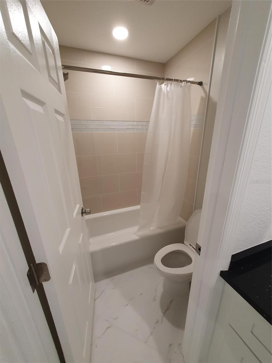 Image 10 of 11 For 1909 Orange Boulevard Way