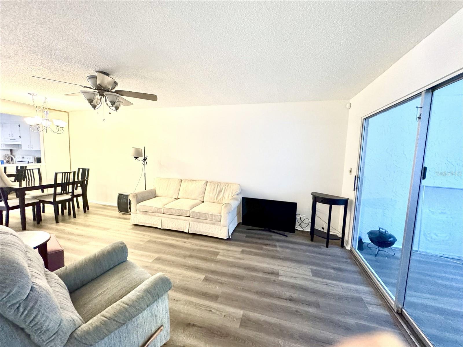 Image 13 of 24 For 11511 113th Street 33f