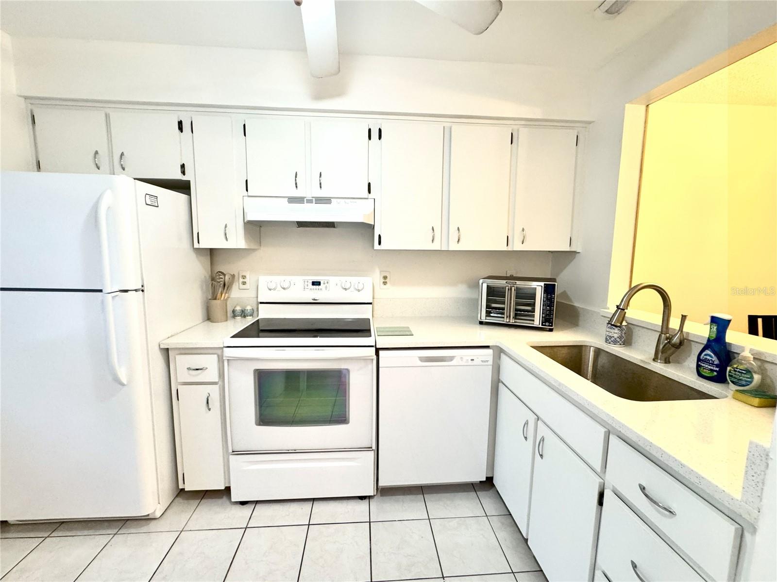 Image 2 of 24 For 11511 113th Street 33f