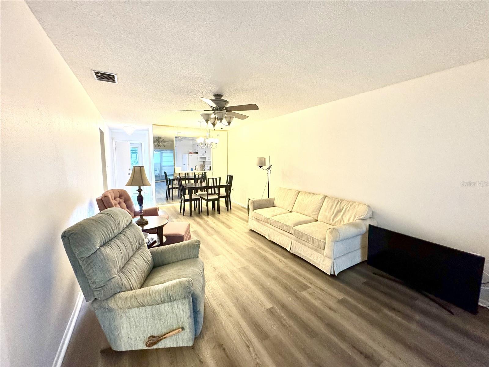 Image 7 of 24 For 11511 113th Street 33f