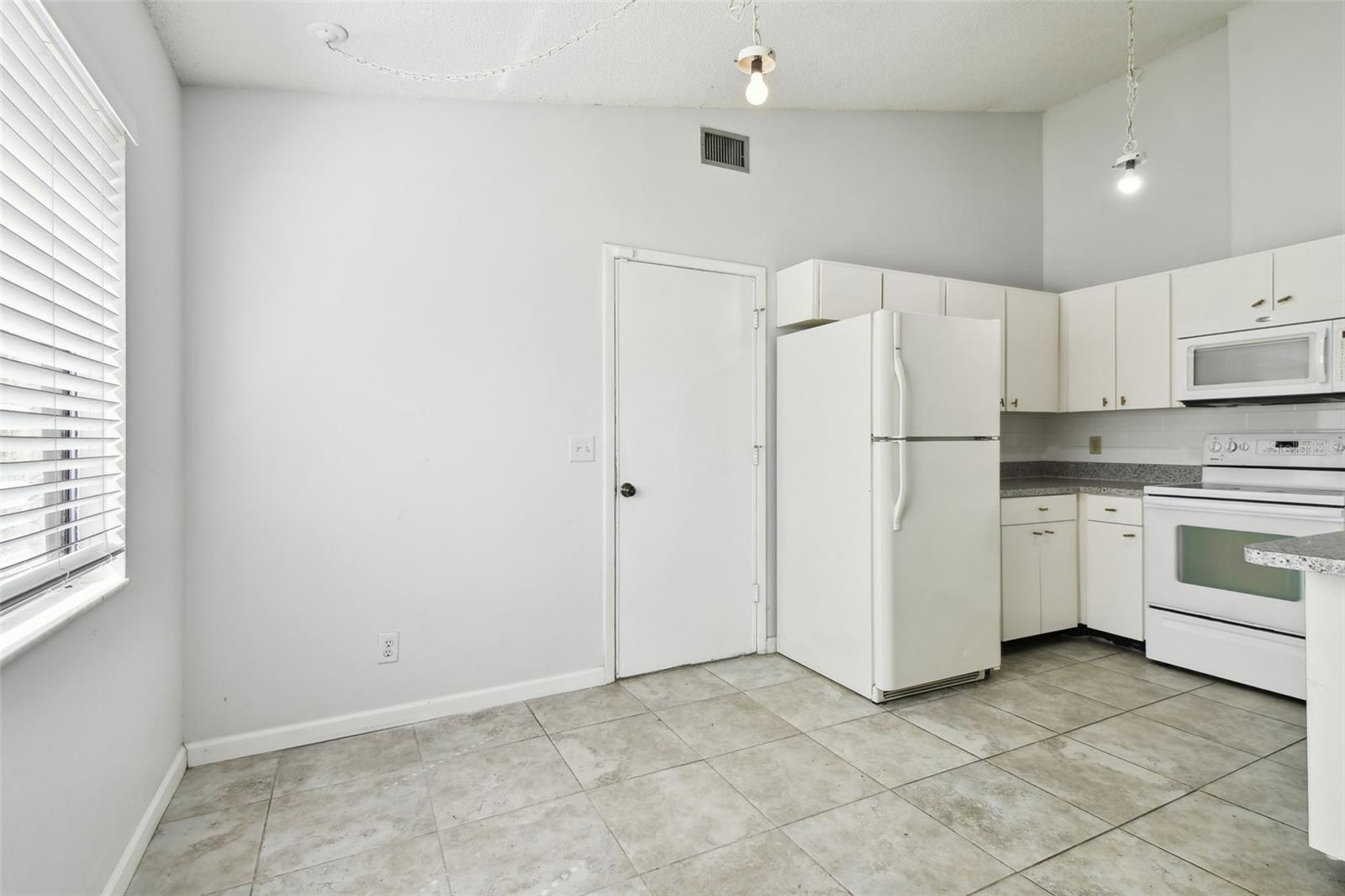 Image 10 of 44 For 12315 Hidden Brook Drive