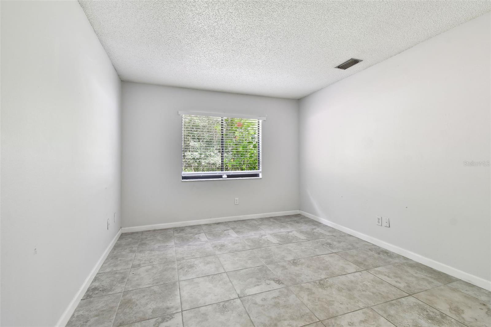 Image 22 of 44 For 12315 Hidden Brook Drive