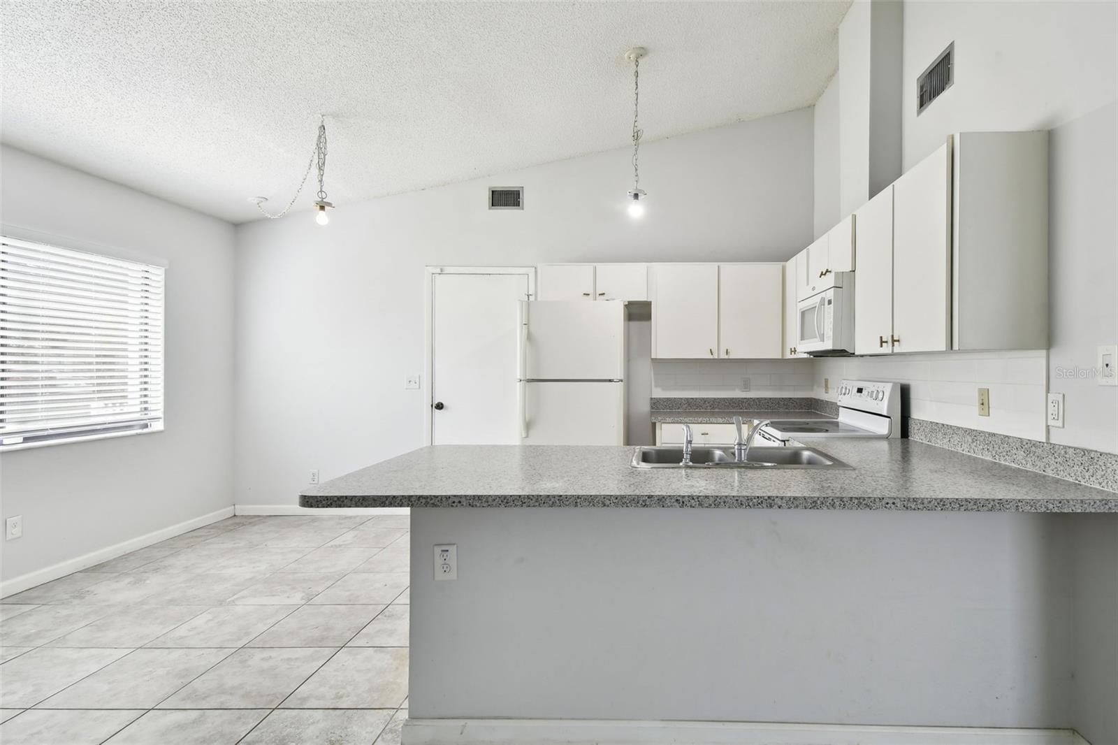 Image 9 of 44 For 12315 Hidden Brook Drive