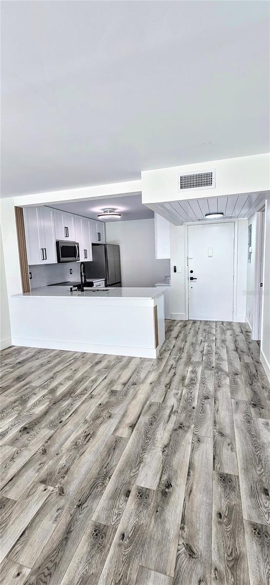 Image 4 of 26 For 12200 Vonn Road 2106