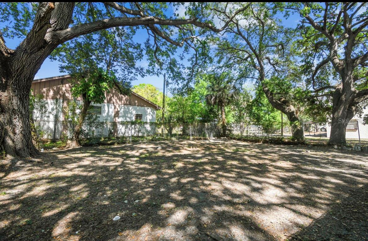 Image 17 of 27 For 2622 27th Avenue