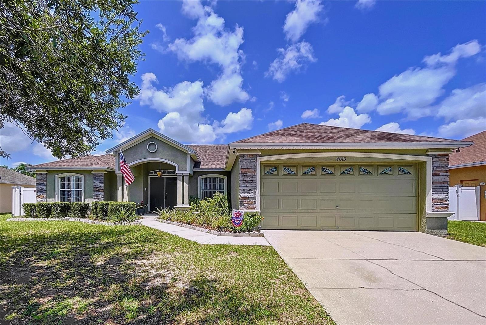 Details for 4013 Byrds Crossing Drive, LAKELAND, FL 33812