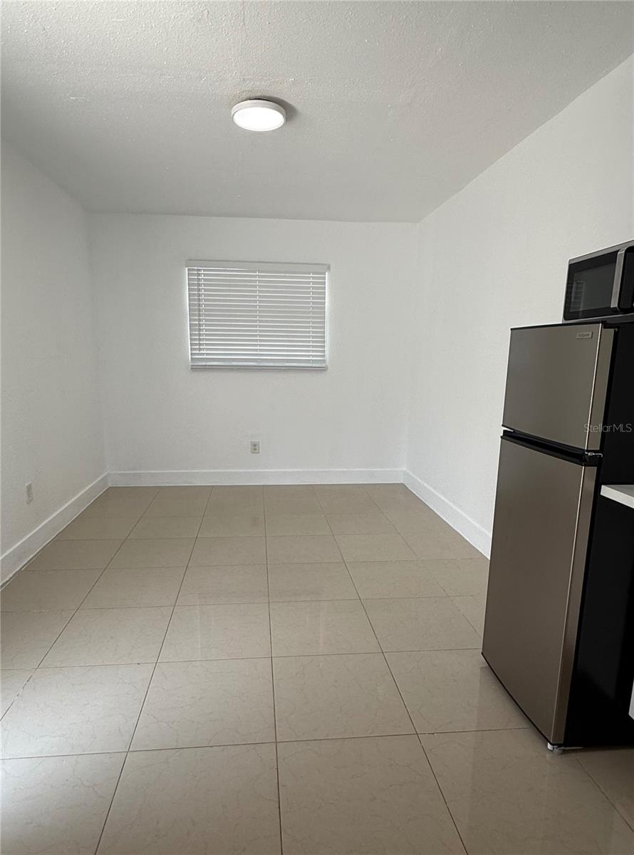 Listing photo id 16 for 6706 Clifton Street