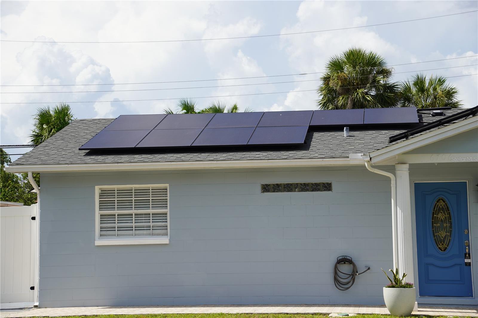 Listing photo id 1 for 6706 Clifton Street