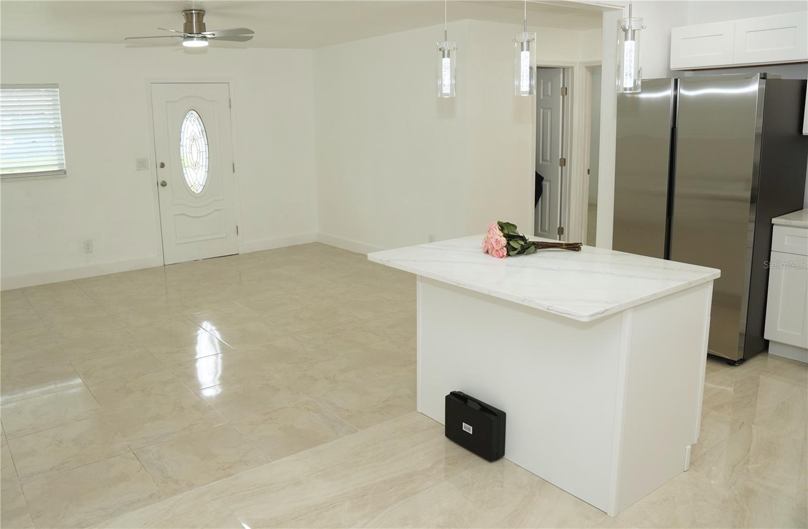 Listing photo id 5 for 6706 Clifton Street