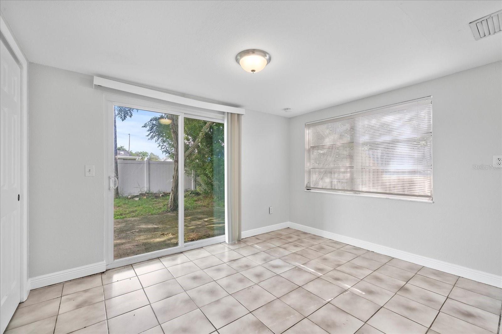 Image 11 of 31 For 3524 Hoover Drive