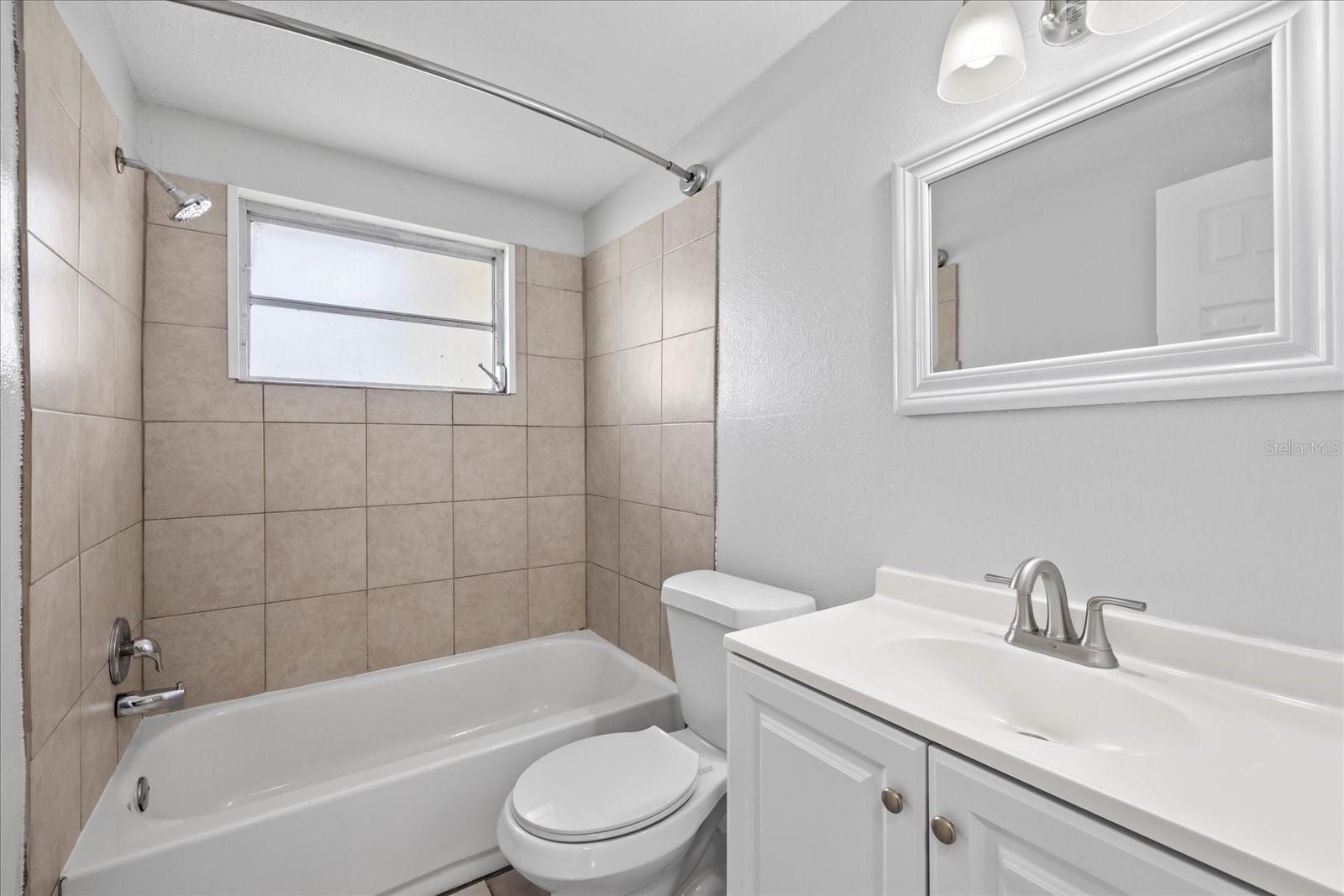 Image 5 of 31 For 3524 Hoover Drive