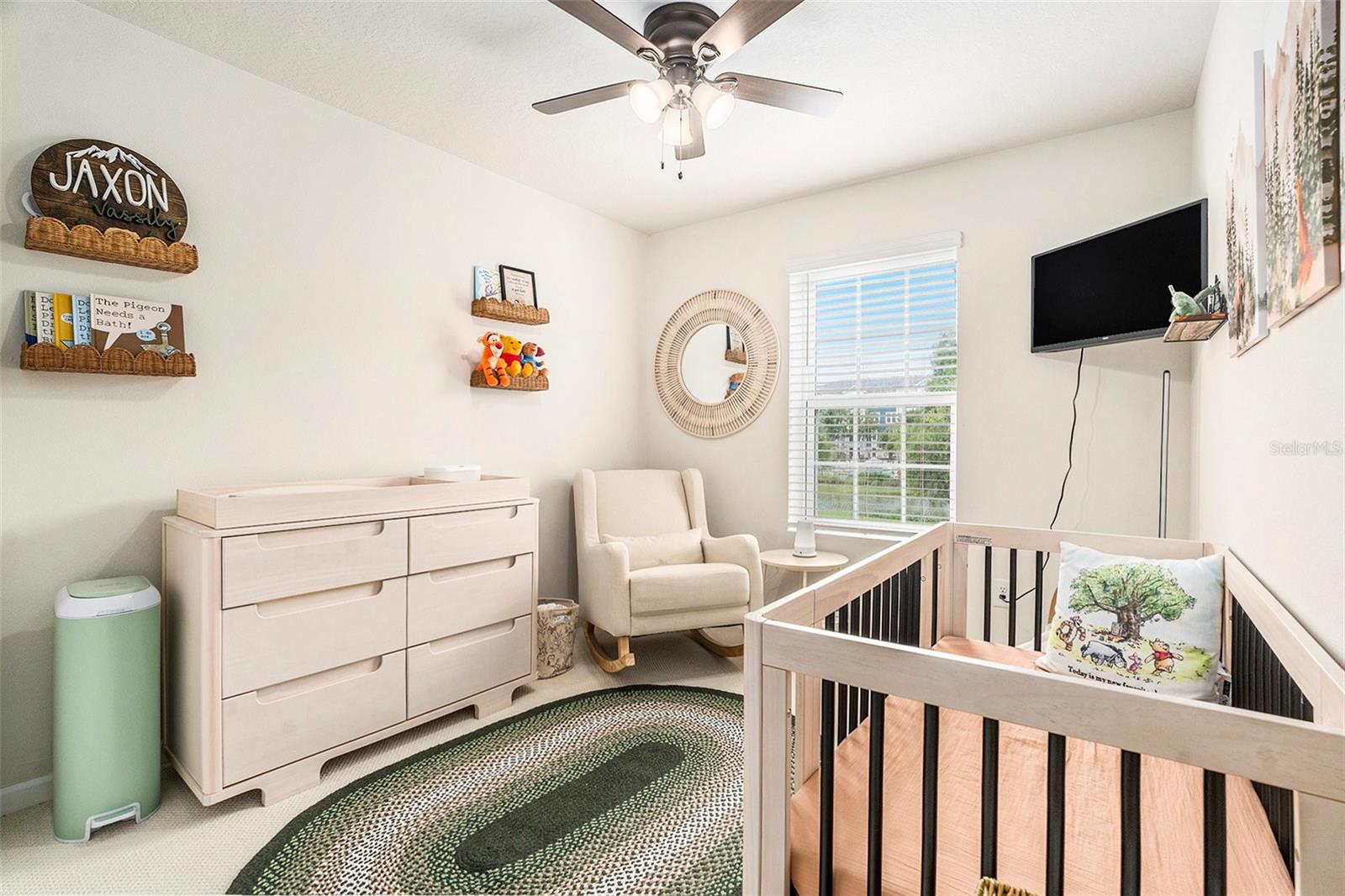 Listing photo id 18 for 14925 Promenade Parkway