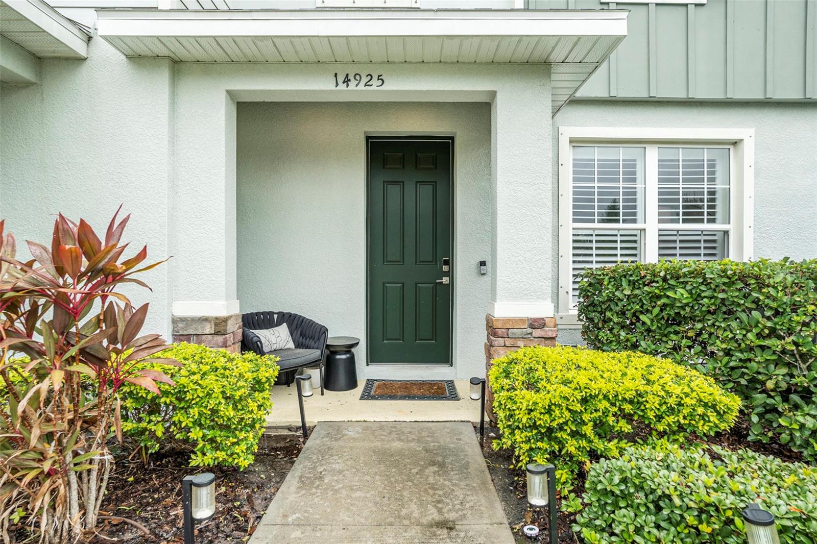 Listing photo id 3 for 14925 Promenade Parkway