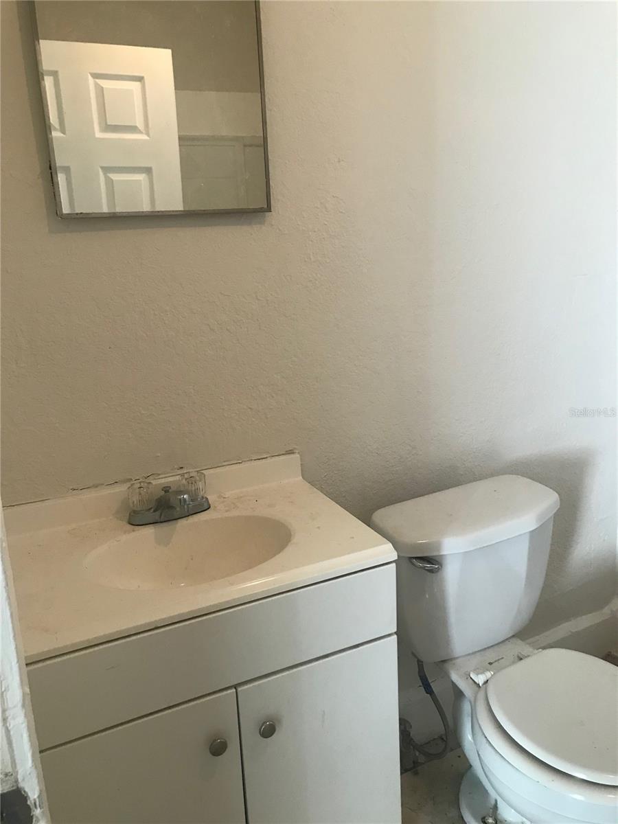 Image 12 of 19 For 2035 14th Street S