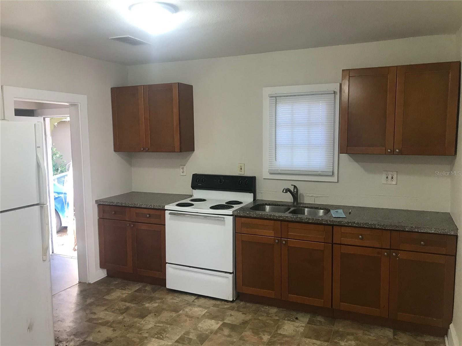Image 8 of 19 For 2035 14th Street S