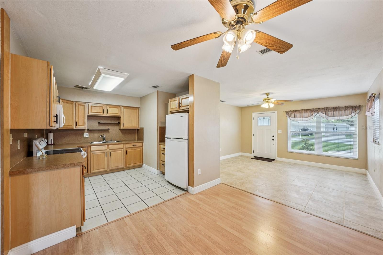 Image 12 of 41 For 5825 81st Avenue N