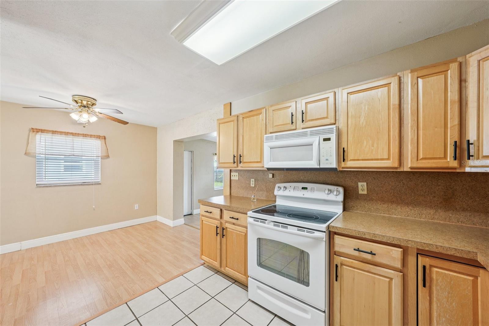 Image 19 of 41 For 5825 81st Avenue N