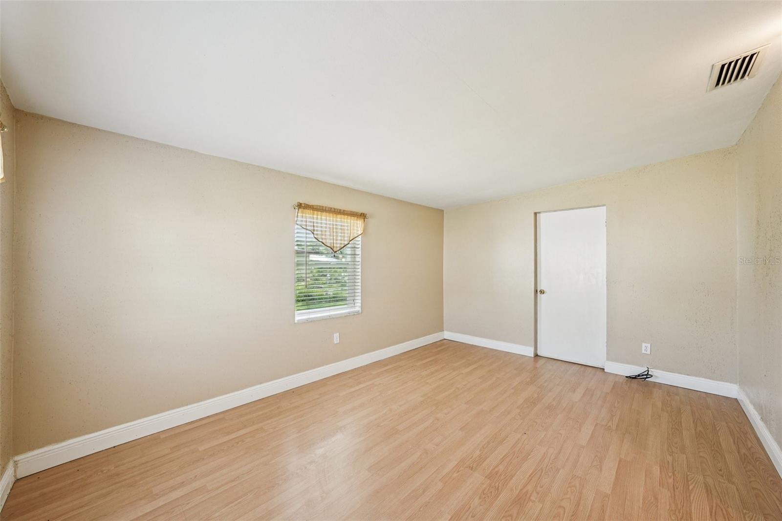 Image 28 of 41 For 5825 81st Avenue N