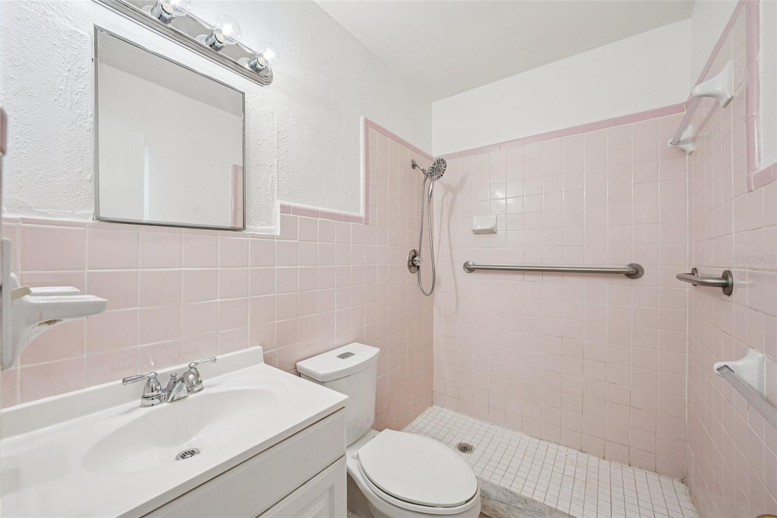 Image 32 of 41 For 5825 81st Avenue N