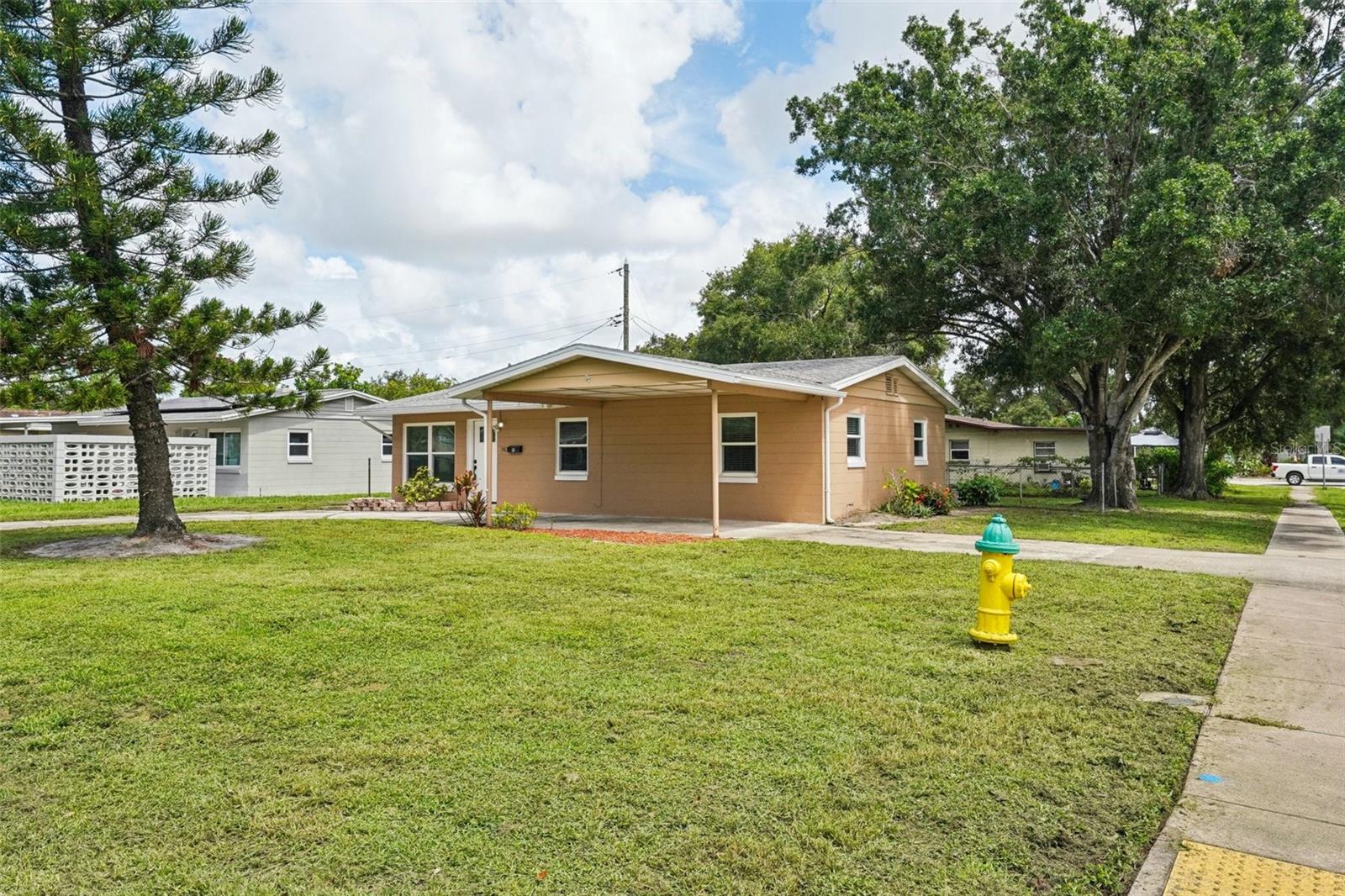 Image 4 of 41 For 5825 81st Avenue N