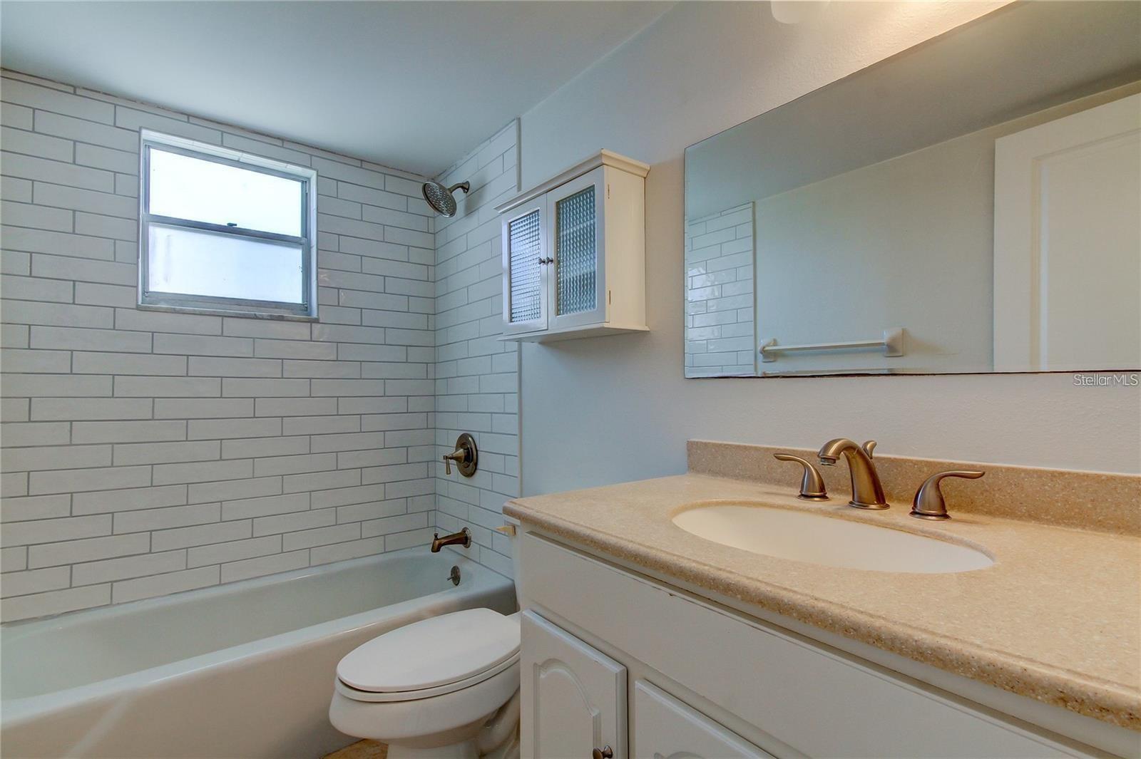 Image 40 of 62 For 4901 Onyx Lane 204