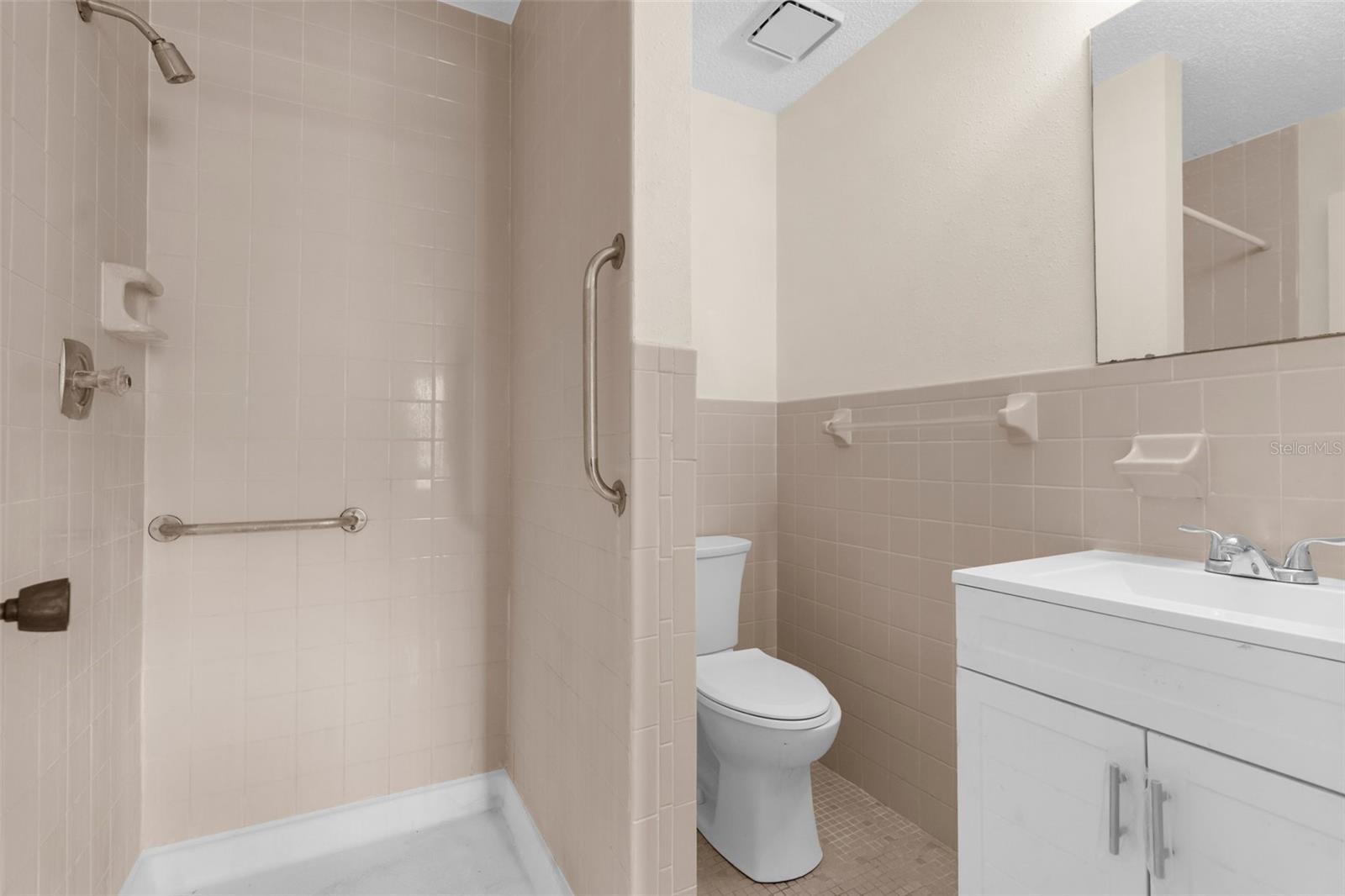 Image 16 of 25 For 6635 Timbercove Lane