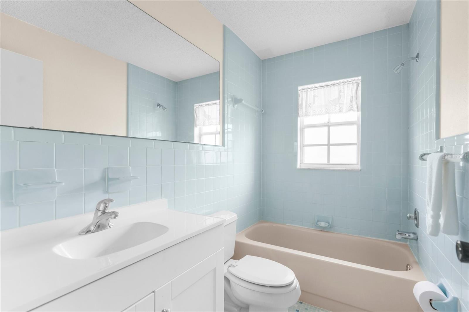 Image 17 of 25 For 6635 Timbercove Lane