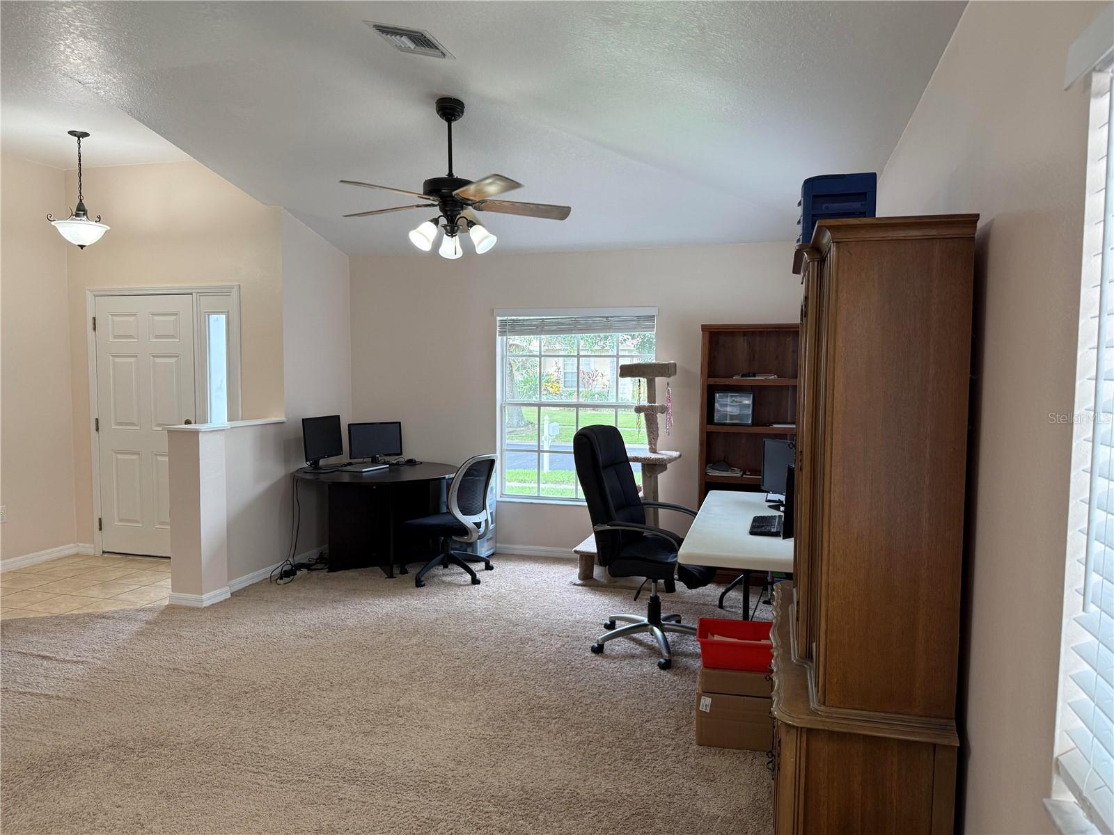 Listing photo id 1 for 4835 Barchetta Drive