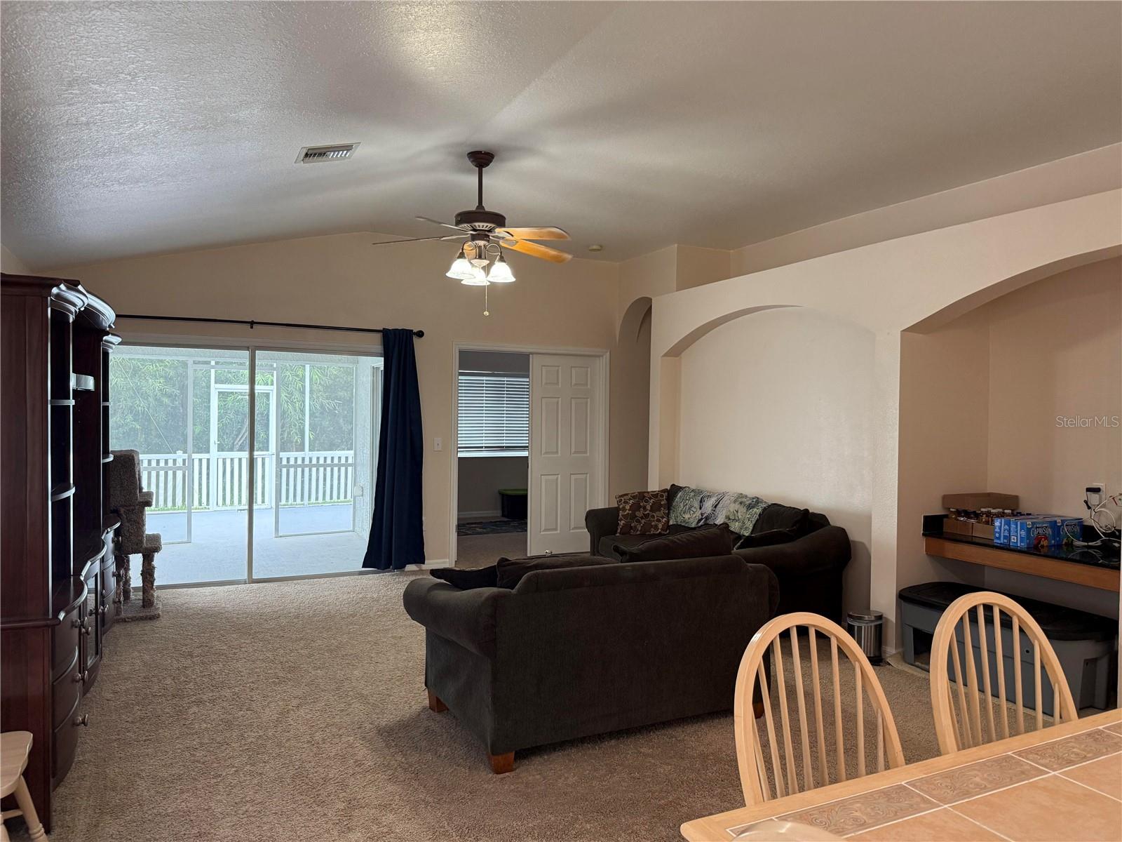 Listing photo id 7 for 4835 Barchetta Drive