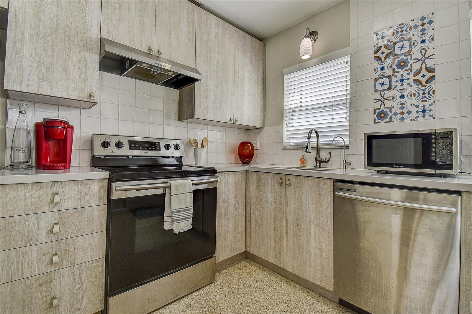 Image 19 of 28 For 1600 11th Street