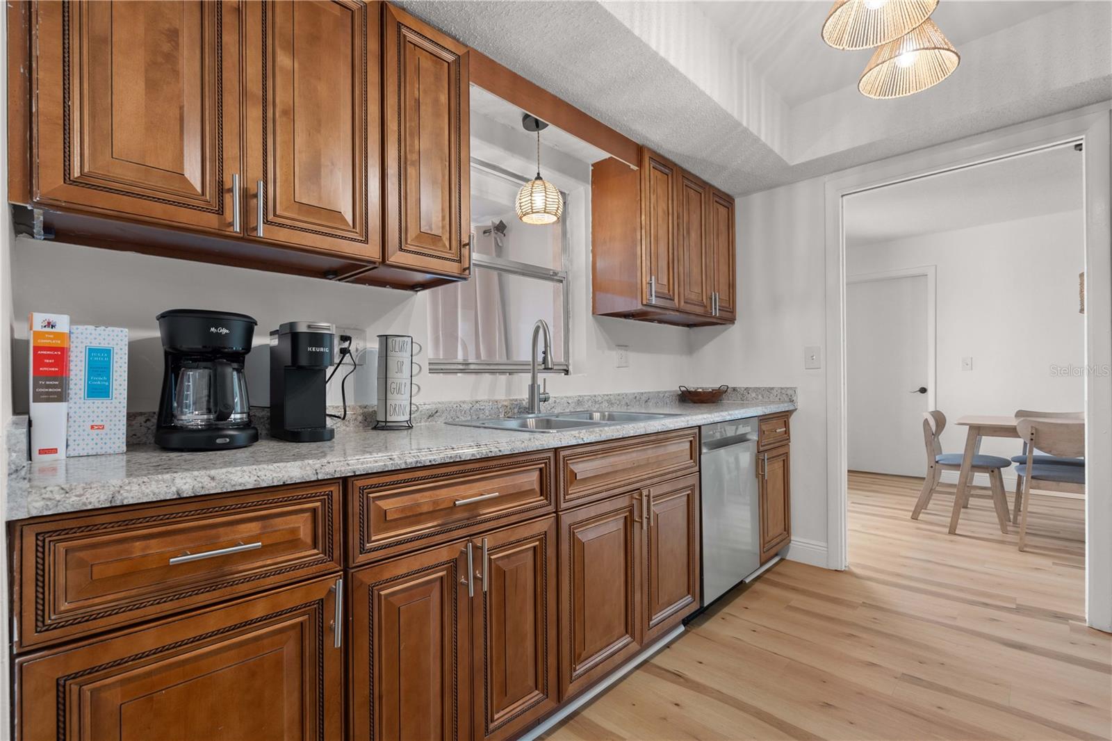 Image 16 of 47 For 1720 Patlin Circle N