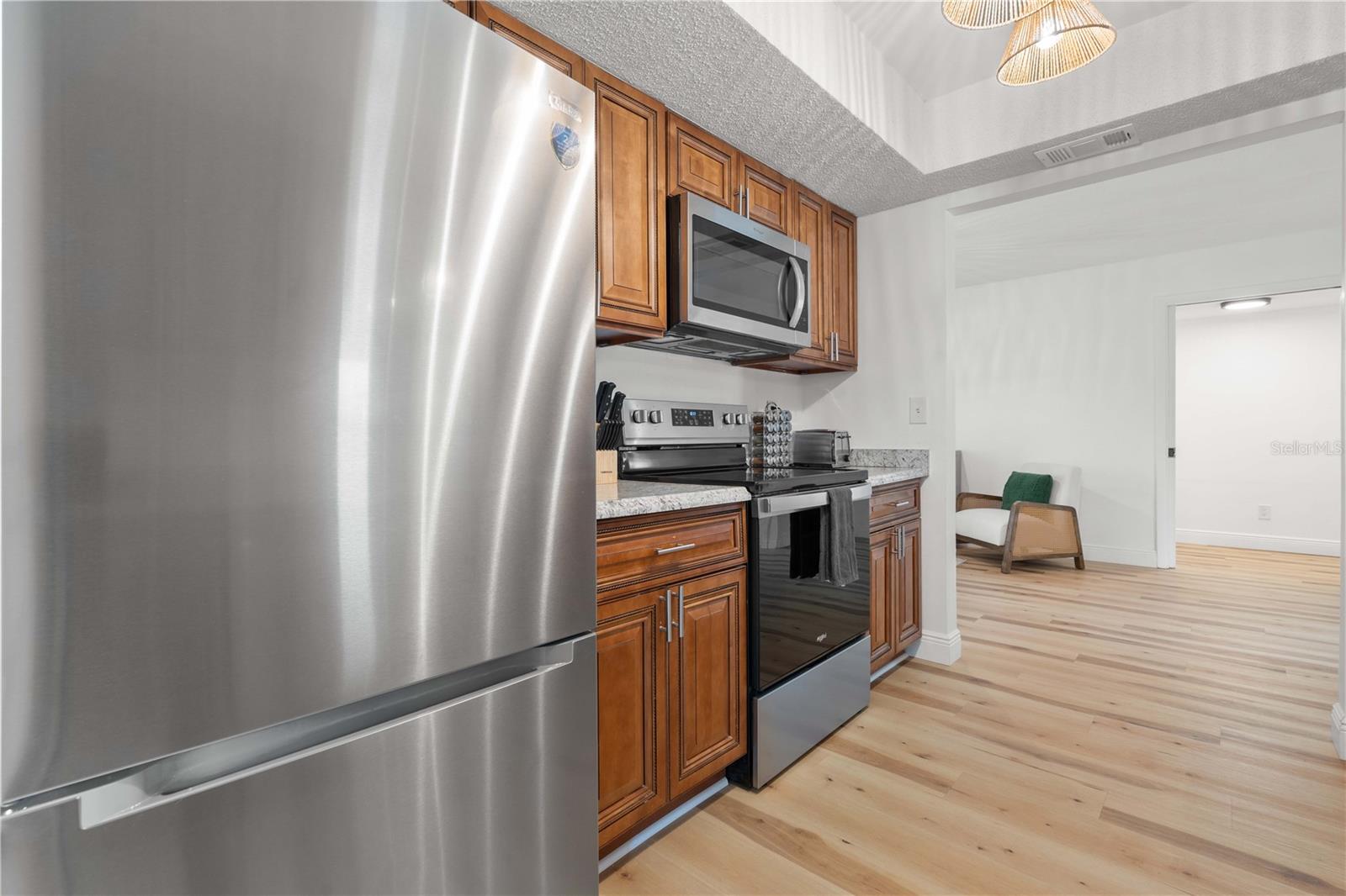 Image 17 of 47 For 1720 Patlin Circle N